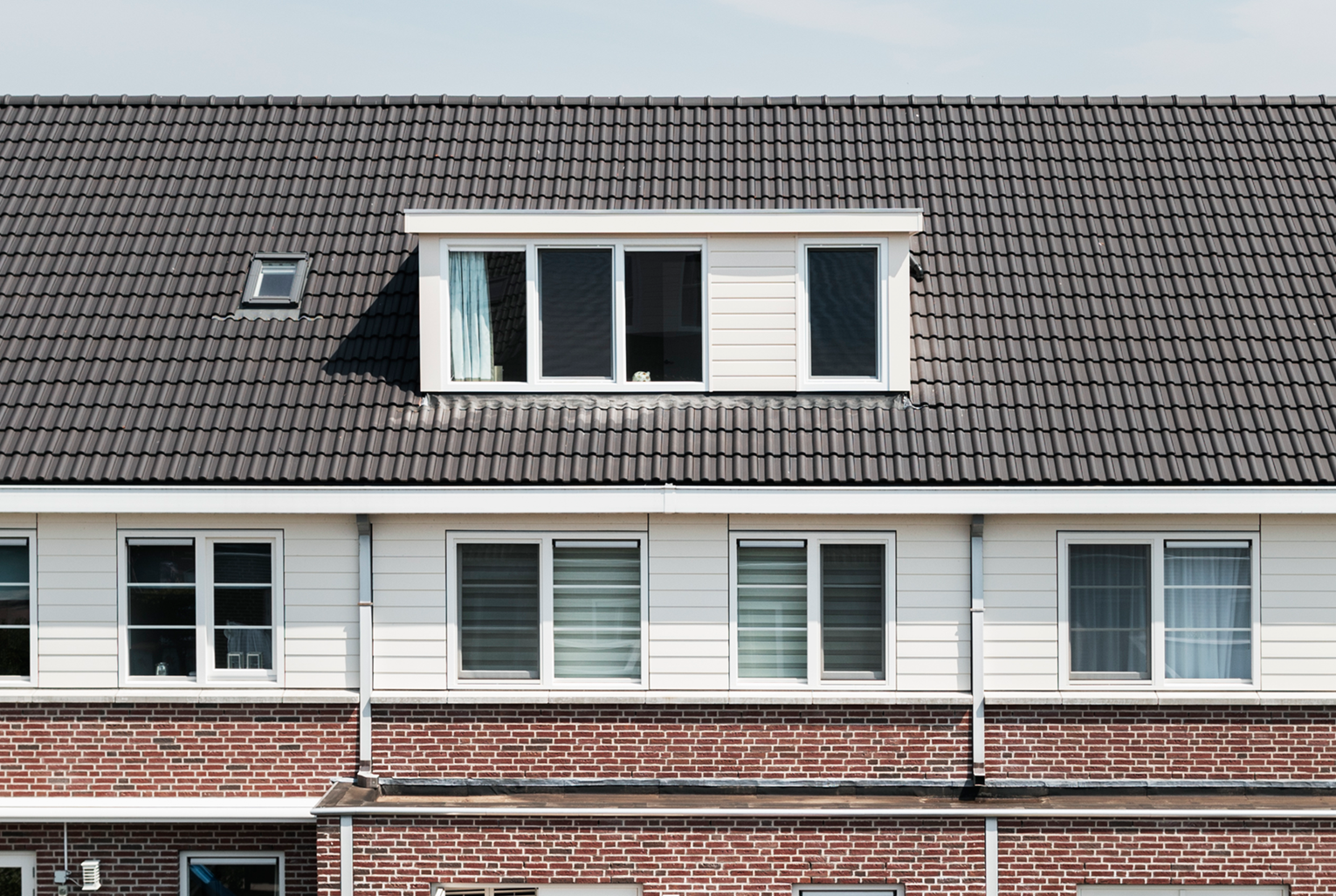 Grote witte dakkapel, afgerond project door Ruiter Dakkapellen.