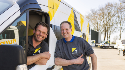 Twee werkmannen van Ruiter Dakkapellen